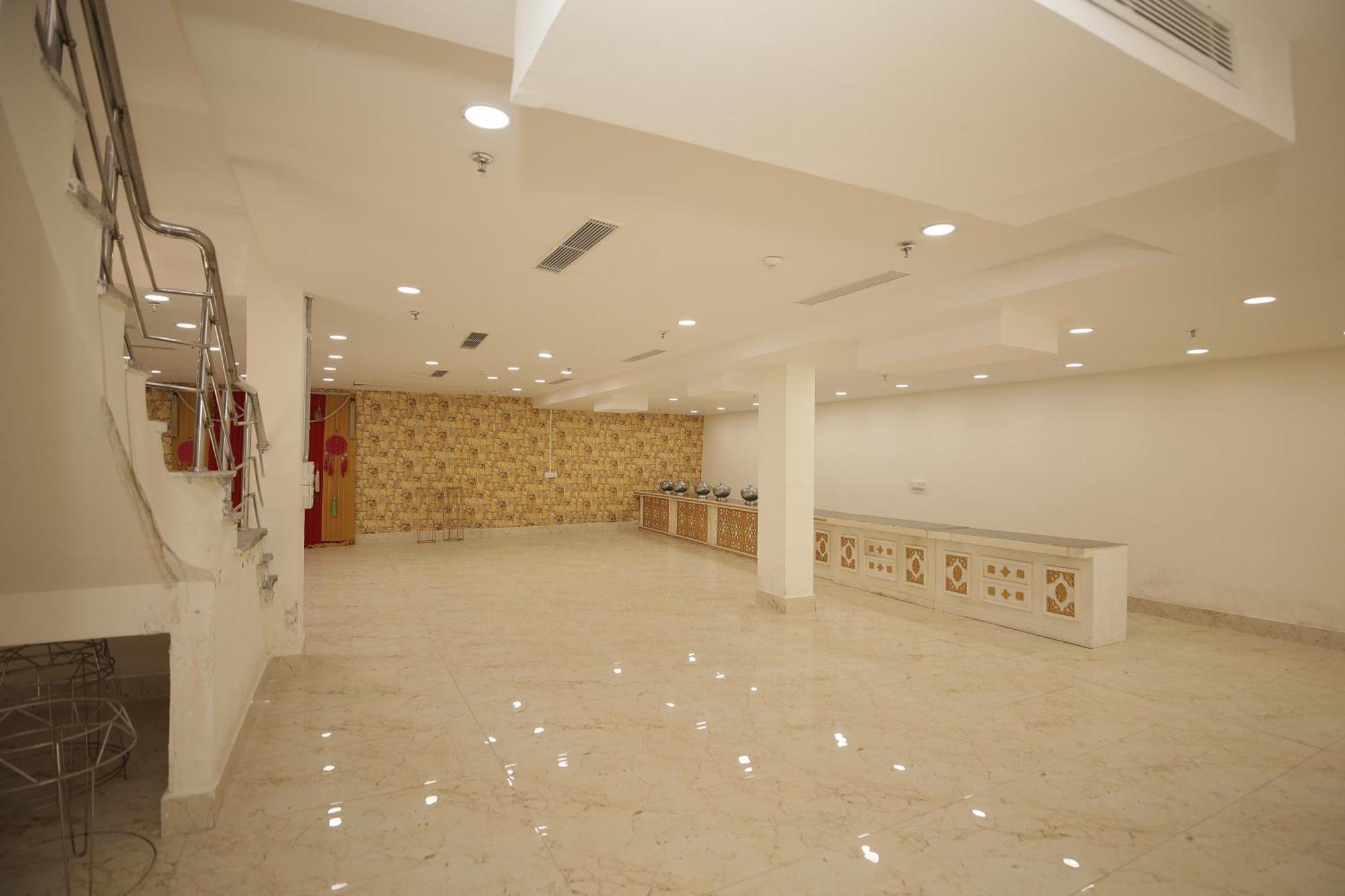 Hotel The Anvi Residency Sector 122 Нойда Екстер'єр фото