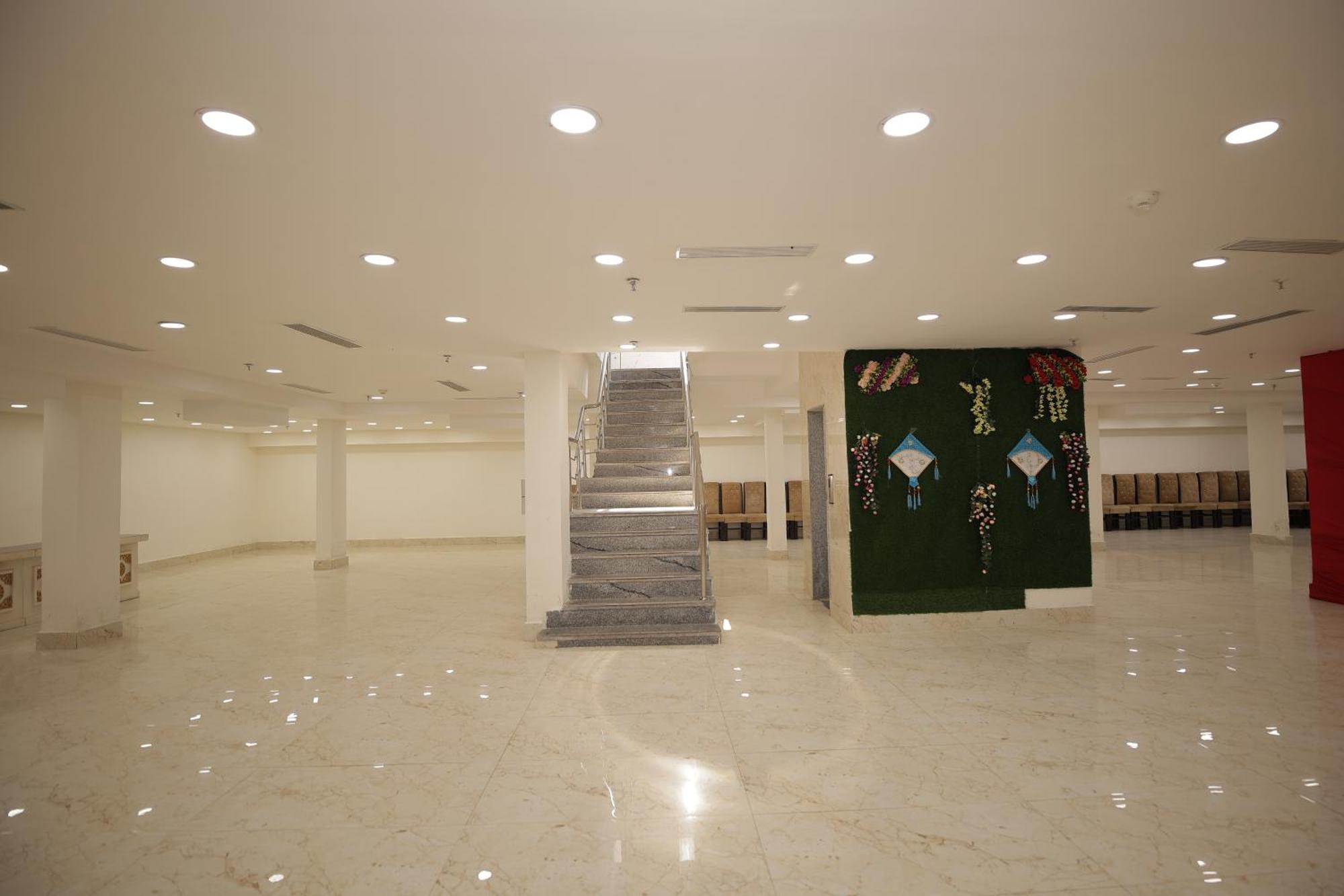 Hotel The Anvi Residency Sector 122 Нойда Екстер'єр фото